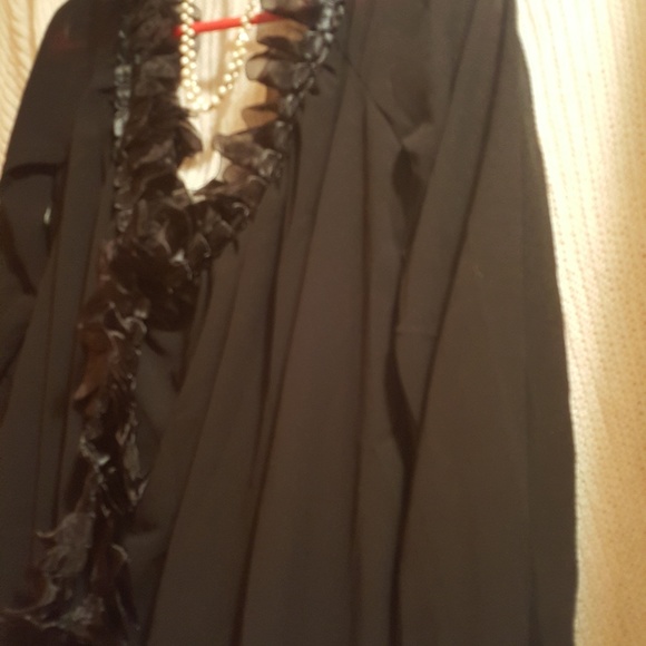 Sheer off the shoulder lace tunic - Picture 2 of 4